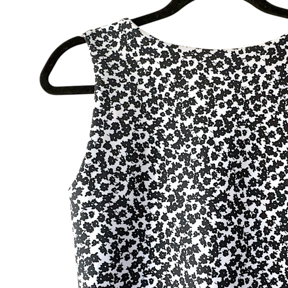 ABERCROMBIE YPB SCULPTLUX ACTIVE DRESS LIKE NEW BLACK WHITE FLORAL | MEDIUM - Picture 3 of 12